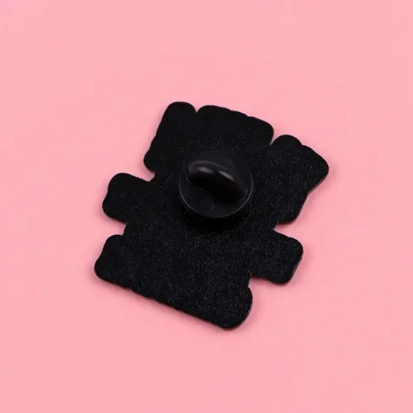 Black and White Graphic Sarcastic Pin Brooch NEW - Picture 3 of 4